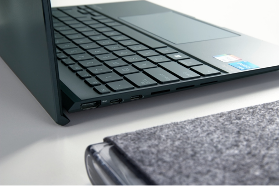 【3.30】全金属精致主义 2.5K高素质屏,灵耀X 14精准诠释轻薄商务864.png