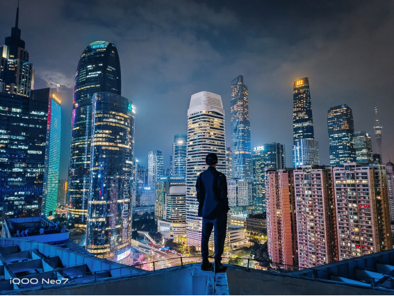 【iQOO新闻】天玑9000 性能旗舰 iQOO Neo7亮相:售价仅2699元起2457.png