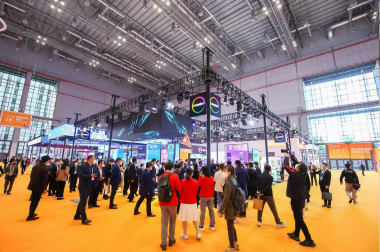 【新闻稿】高合HiPhi Z进博会惊艳首秀 携手科思创引领智能低碳出行2011.png