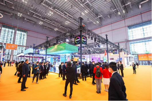 【新闻稿】高合HiPhi Z进博会惊艳首秀 携手科思创引领智能低碳出行2016.png