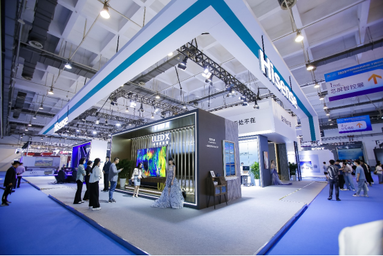 全场景显示产品亮相电博会 海信视像引领智慧新生活181.png