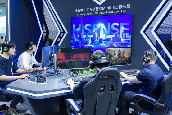 全场景显示产品亮相电博会 海信视像引领智慧新生活1569.png