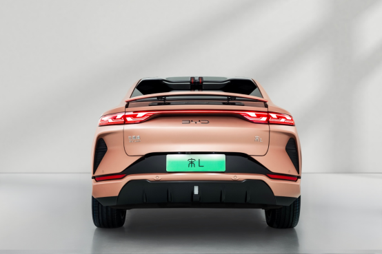 【亮相主稿】B级先锋猎装SUV 比亚迪宋L成都车展惊艳亮相488.png