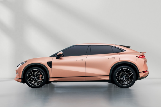 【亮相主稿】B级先锋猎装SUV 比亚迪宋L成都车展惊艳亮相256.png