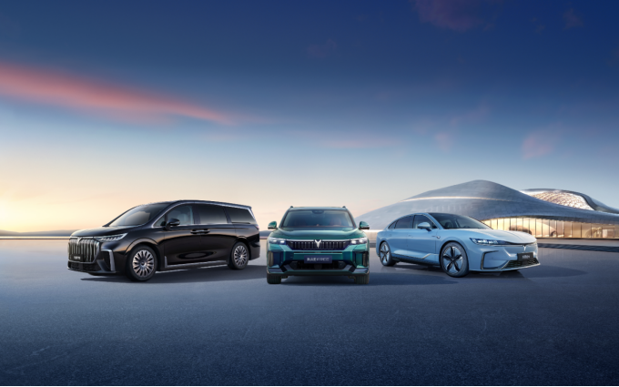 【配图-新闻稿】新岚图FREE引爆成都车展 岚图引领中式豪华风潮2132.png