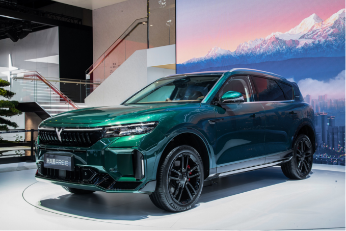 【配图-新闻稿】新岚图FREE引爆成都车展 岚图引领中式豪华风潮378.png