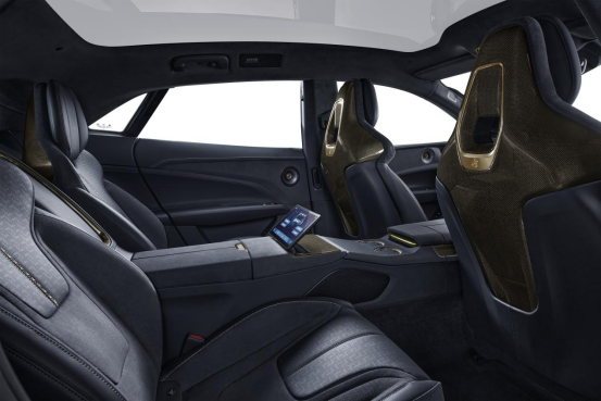 【新聞稿】黑金榮耀 馭風(fēng)前行 路特斯EMEYA繁花R+黑金版續(xù)寫(xiě)傳奇960.png