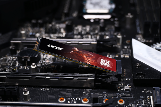 組建AI 內容創作平臺：高性能PCIe 4.0 SSD必不可少(1)529.png