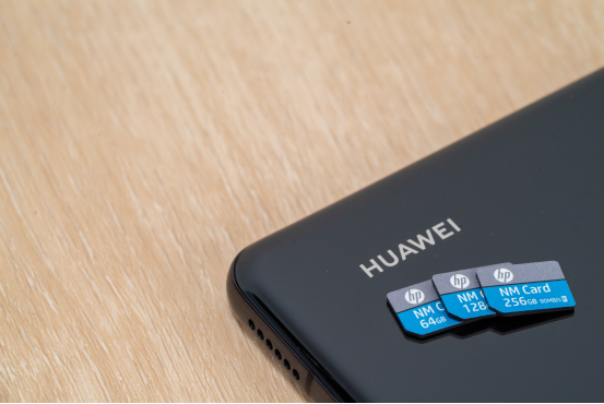 一招解決華為手機(jī)容量告急問(wèn)題！惠普NM100手機(jī)專用擴(kuò)容存儲(chǔ)卡626.png