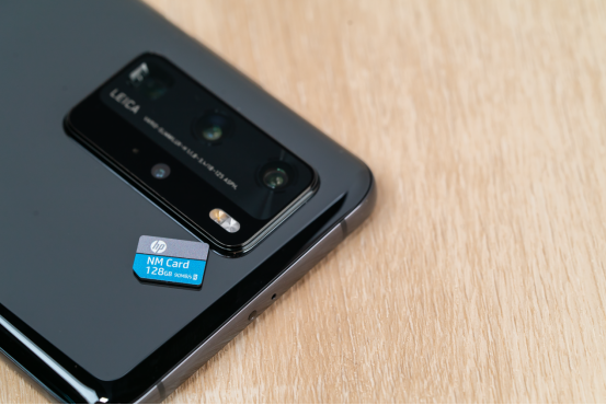 一招解決華為手機(jī)容量告急問(wèn)題！惠普NM100手機(jī)專用擴(kuò)容存儲(chǔ)卡790.png