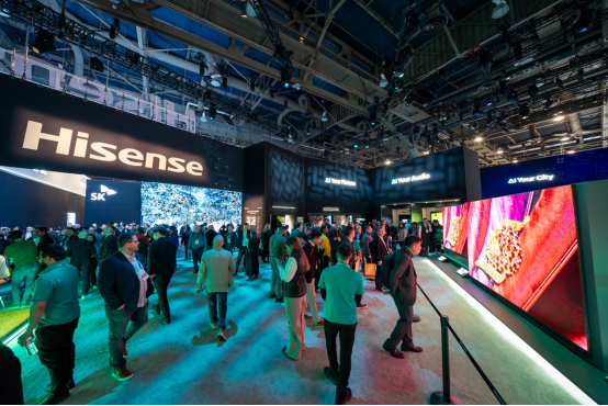 CES2025:全球最大的RGB-Mini LED电视亮相,海信让液晶电视首次发出彩色光源334.png