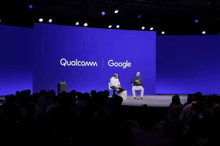 Qualcomm-and-Google-CEOs-at-the-Snapdragon-Summit.jpg