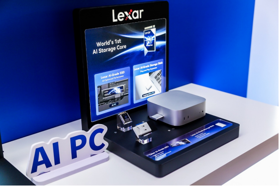 江波龙MWC 2026:嵌入式集成存储创新,加速端侧AI落地2145.png