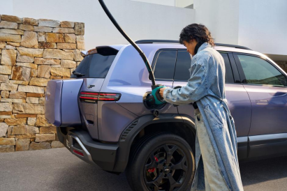 【新闻稿】最值得买的A级纯电精品车 方程豹钛3闪充版上市15万起(1)390.png