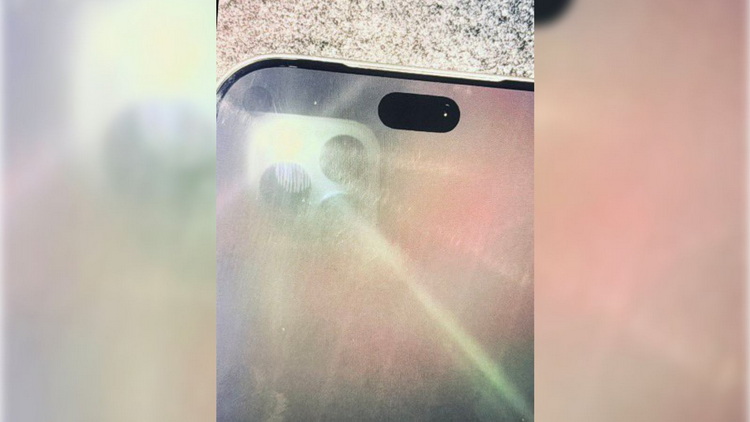 iphone-18-pro-dynamic-island-leaked-prototype.jpg