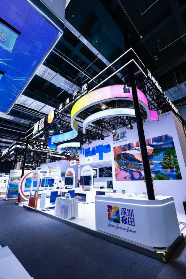 旭祥科技WAIC 2026:以“四件套”补齐AI算力拼图,全场景覆盖驱动产业智能化跃迁1504.png