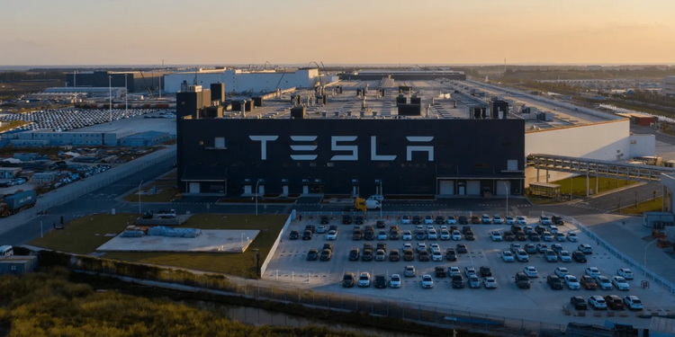 tesla-gigafactory-3-shanghai-china-2022-03-min-1400x700.png.JPG