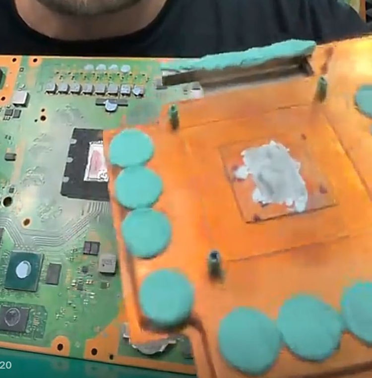 PS5-HEATSINK.jpg