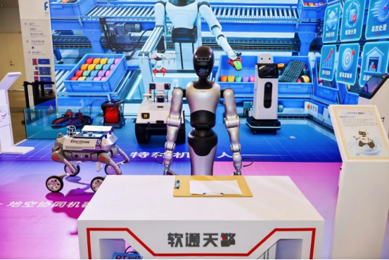 在物理AI产业链路中406.png