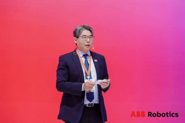 ABB机器人亮相2026工博会,展示模仿学习、视觉与智能体AI前瞻技术815.png