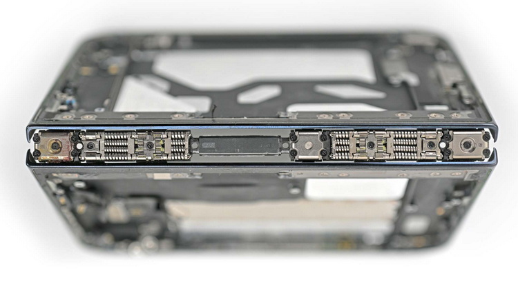 iPhone-Duo_222.jpg