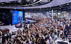 争夺13万亿市场腹地！2025粤港澳大湾区车展成智能出行竞技场