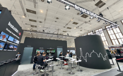 逛完IFA 2025,我就想买它!影翎全景无人机也太酷了