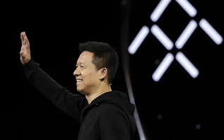 美东美西两开花！继1000台车大单后，贾跃亭宣布FX再获得300台订单