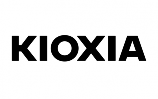 铠侠展示超级SSD：IOPS超1000万，AI神器