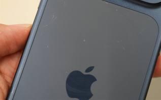 iPhone 17 Pro机身划痕太多？曝苹果官方有两种方法应对！