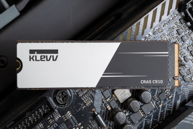 KLEVV科赋CRAS C910 PCIe 4.0 SSD测评：附赠铝制散热片，性能超预期