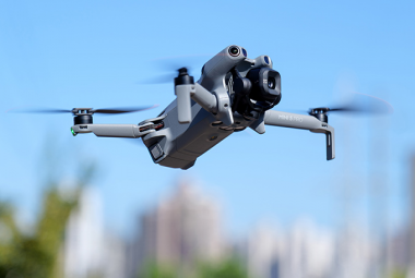 大疆DJI Mini 5 Pro评测：1英寸底+主动避障，无人机中的六边形战士