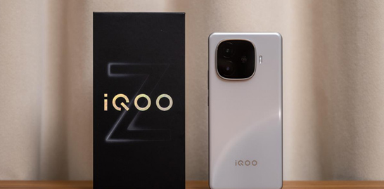 iQOO Z9 Turbo+测评：天玑9300+搭配自研Q1芯片，手游玩家新选择