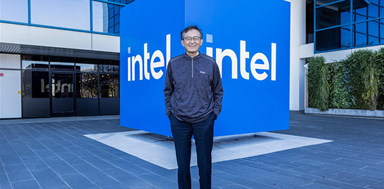 特朗普要求英特尔CEO立即辞职，英特尔回应：期待与政府继续合作