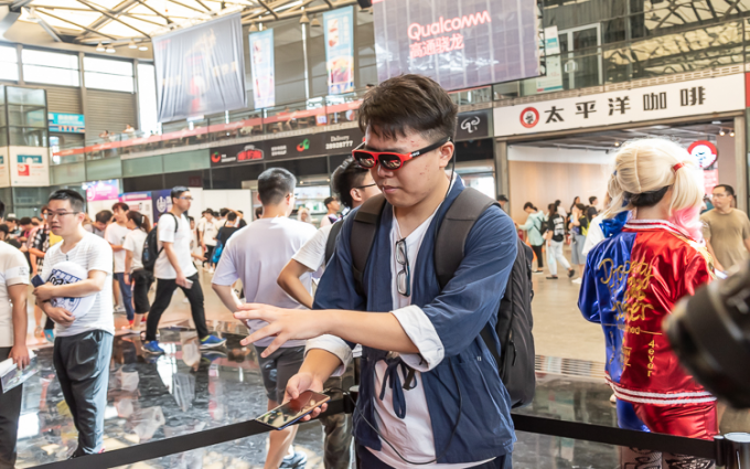 ChinaJoy 2019丨高清流畅且佩戴舒适 nreal light MR眼镜带你畅游混合现实