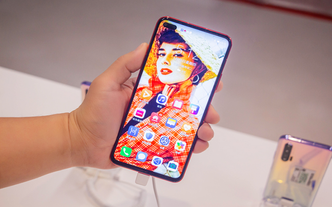 带你领略赫本时代的艺术之美 华为nova 6 5G展现大不一样的自拍