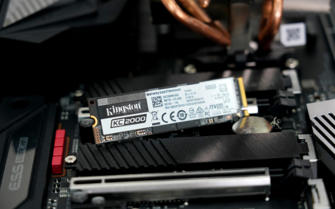 金士顿推出新款NVME固态硬盘KC2500 性能提升300MB/s