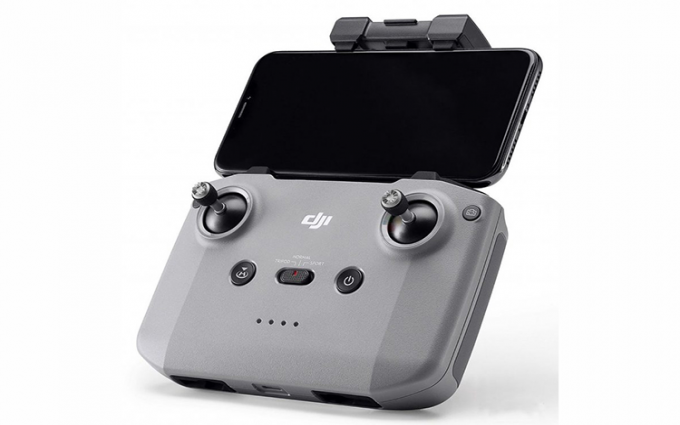 大疆Mavic Air 2新遥控器谍照曝光 实体物理按键搭配手机夹