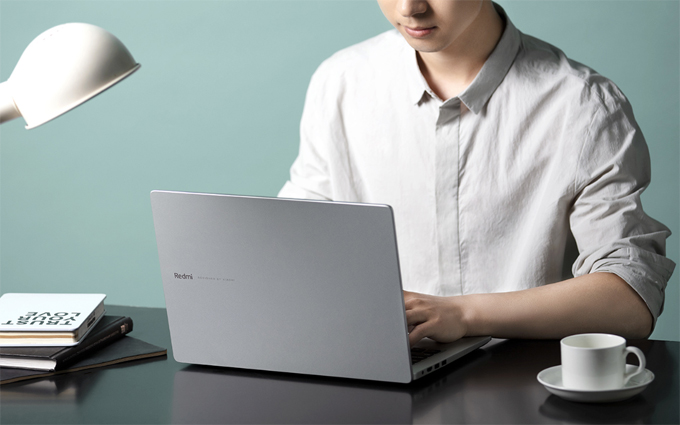 “性能非常非常强 ”RedmiBook也将采用AMD 7nm移动处理器