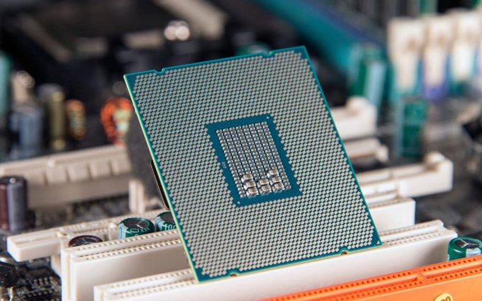 DDR5时代即将到来：曝英特尔计划12代酷睿支持D5内存