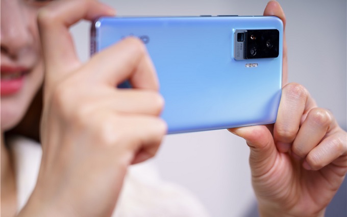 vivo X50 Pro评测:超感微云台加持,高颜值轻薄旗舰