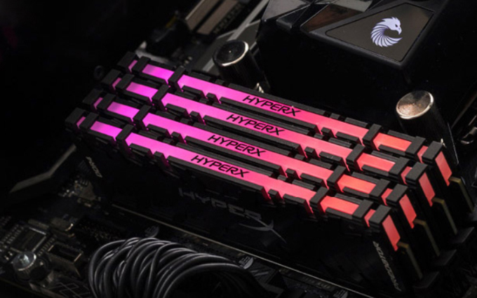好物推荐：RGB究极形态拥有者 HyperX DDR4掠食者RGB骇客神条3200MHz内存