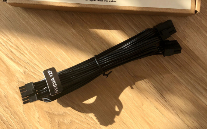 RTX30显卡升级12 Pin接口电表飞转 单卡功耗或将突破400W