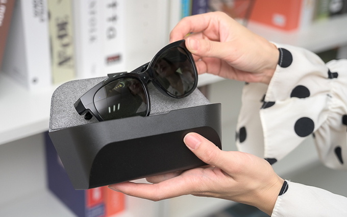 Bose智能音频眼镜猫眼款评测:用墨镜听音乐,体验究竟如何?