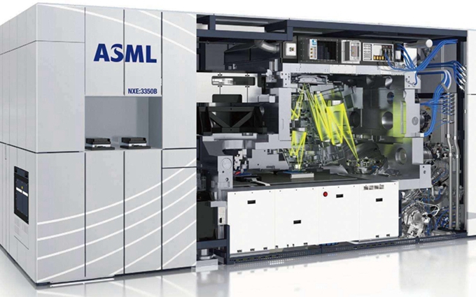 ASML发布最新一代3600D EUV光刻机：效率提升18%