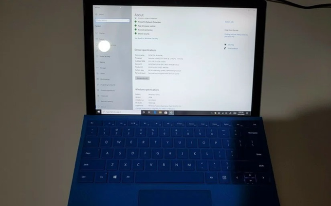 微软Surface Pro 8工程机曝光：搭载11代酷睿处理器+32G内存