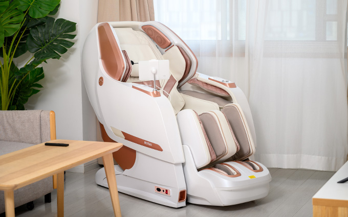 荣泰大白联名款按摩椅评测:有实力 又有高颜值