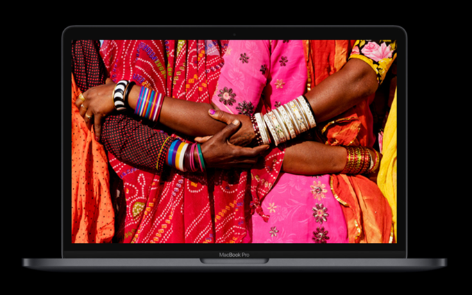 祝贺2020新款13英寸 MacBook Pro荣获：年度创新设计奖