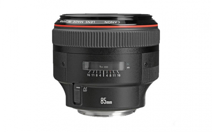 佳能停产二代小小白和EF85mm F1.2L II 单反卡口镜头步入末期