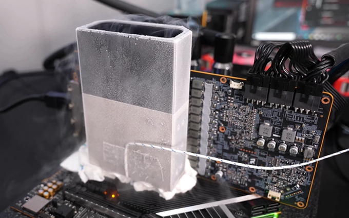 台积电制程加成：AMD RX 6900 XT特挑版频率突破3.225GHz